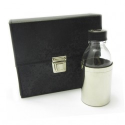 CASE WITH THREE BOTTLES